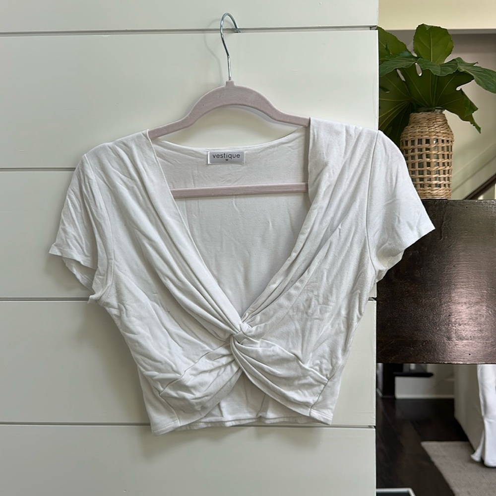 Vestique crop T shirt